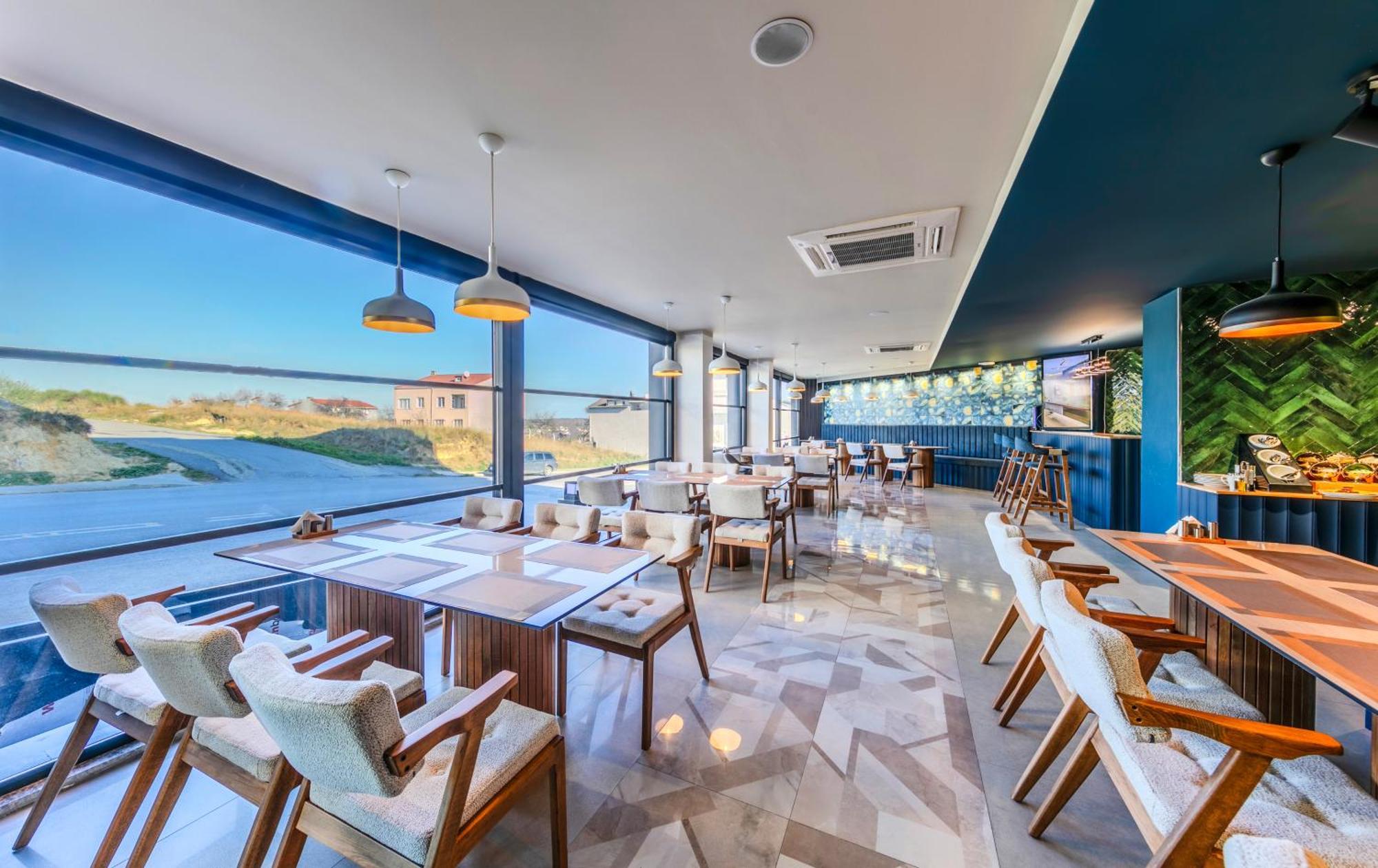 Heaven Premium Hotel Restaurant & Airport Shuttle Arnavutkoy Eksteriør bilde